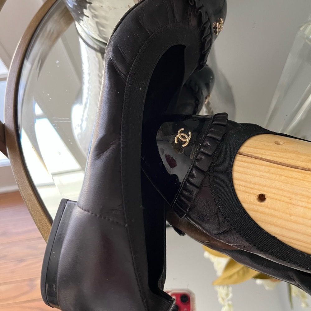 Chanel patent toe - Picture 3 of 5